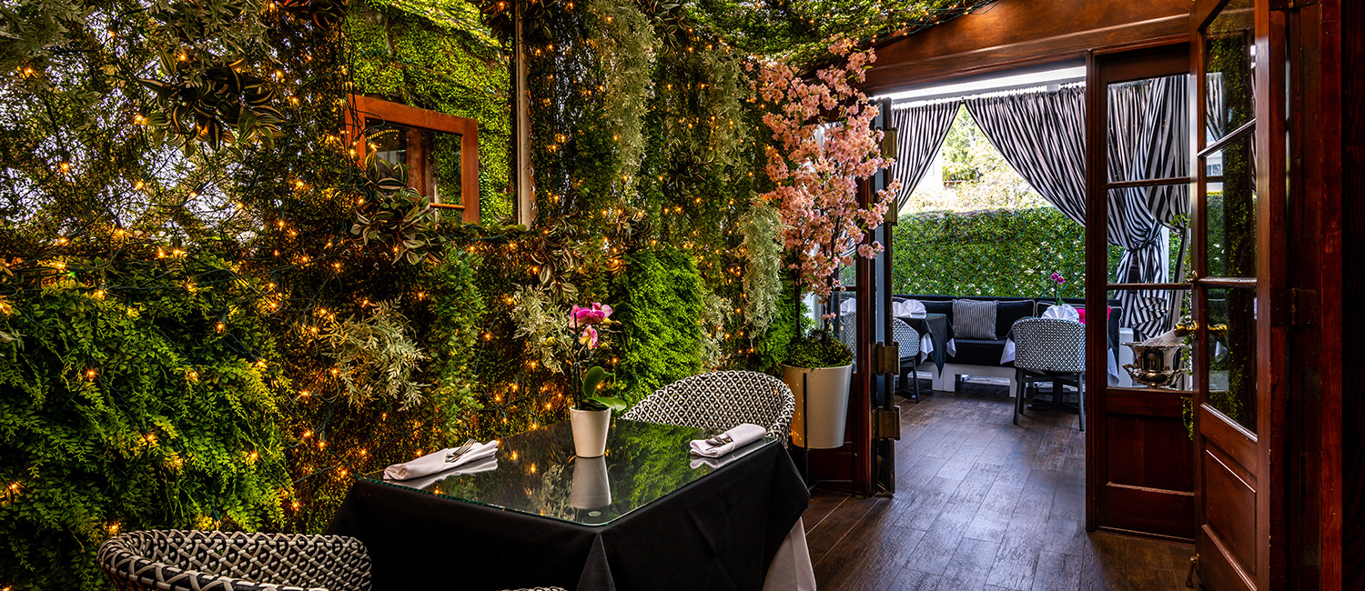 Beverly Hills Plaza Hotel Dining
