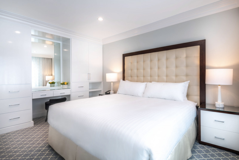 GRAND WILSHIRE SUITE