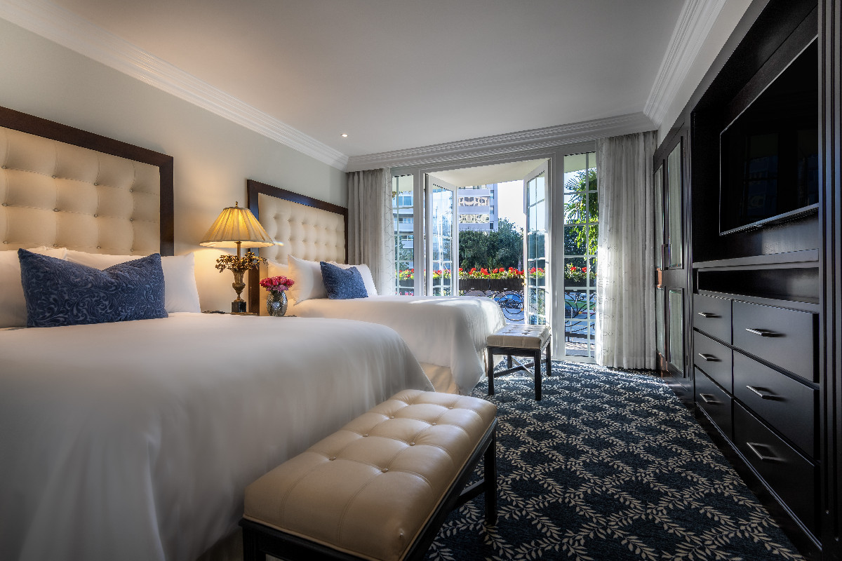 ACCESSIBLE ONE BEDROOM LUXURY SUITE 2 DOUBLES
