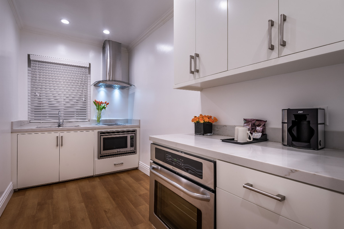 Accessible 1 Bedroom Kitchen